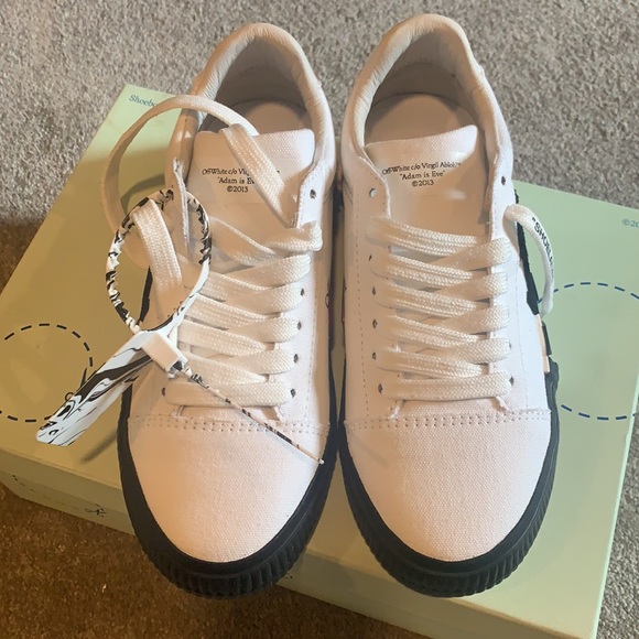 Off-white sneakers - Picture 4 of 6